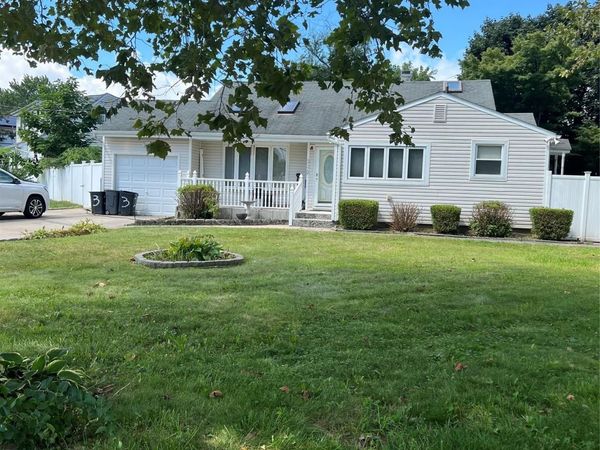 326 Lincoln Avenue, Brentwood, NY 11717