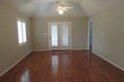 937 Tiffany Ln. photo 4