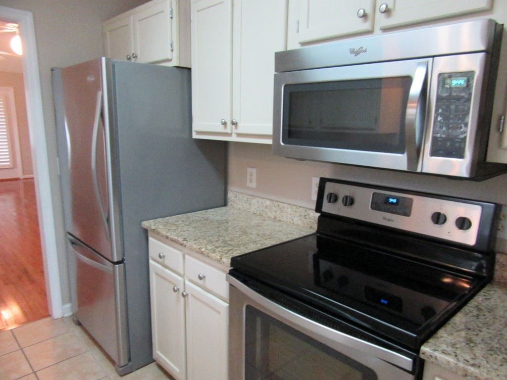 937 Tiffany Ln. Photo 8