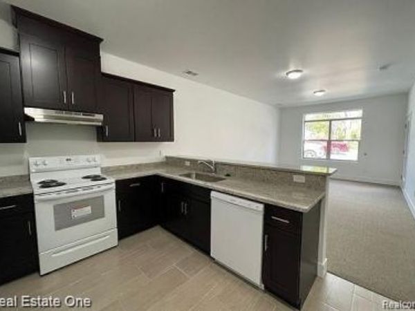 24356 Ann Arbor Trail , Unit 3, Dearborn Heights, Mi 48127