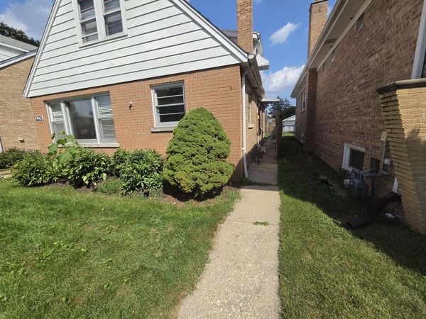 2339 Northgate Avenue , Riverside, IL 60546