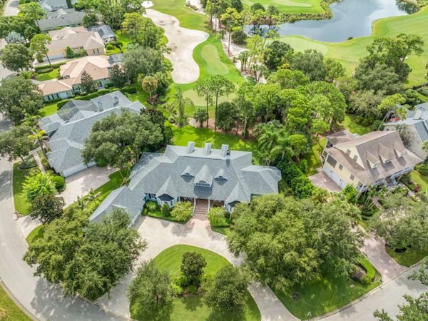 1100 Carolina Circle SW, Vero Beach, FL 32962