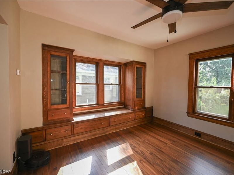 16805 Larchwood Avenue, Cleveland, OH 44135 Photo 12