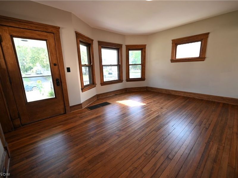 16805 Larchwood Avenue, Cleveland, OH 44135 Photo 20