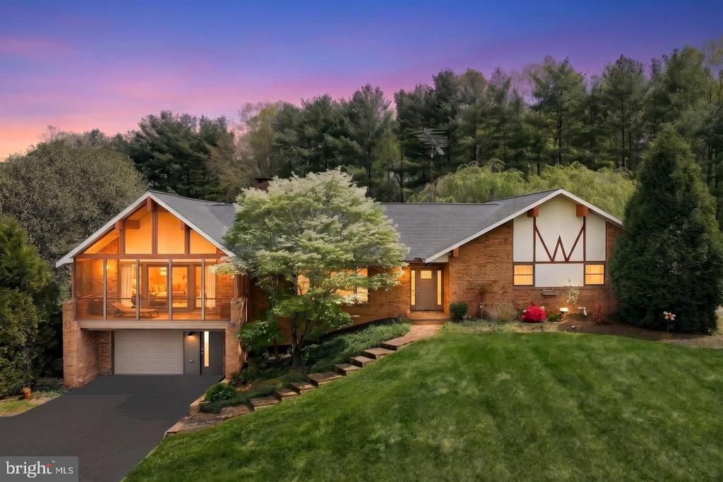 2761 BALTIMORE PIKE , HANOVER, PA 17331