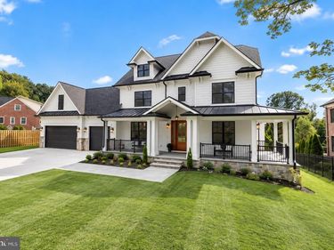 4 SEDGWICK LANE , NORTH BETHESDA, MD 20852