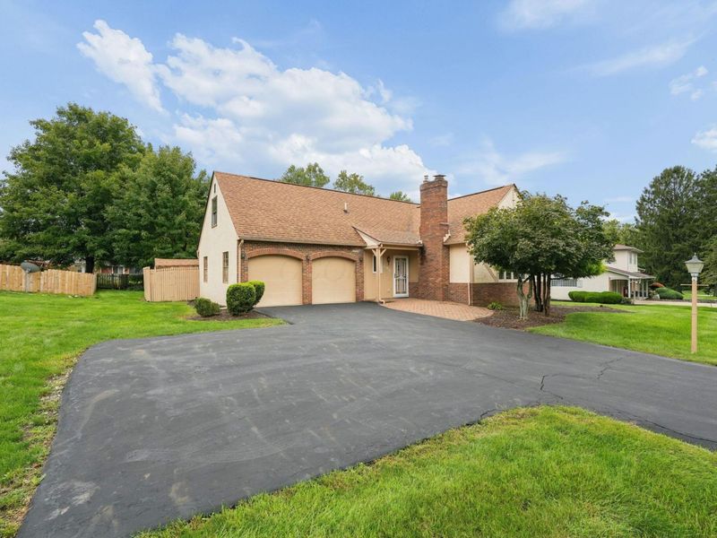 898 Plum Ridge, Columbus, OH 43213 Photo 5
