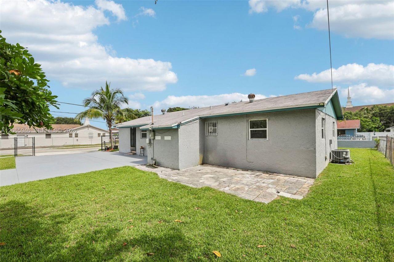 3398 NW 212th St , Miami Gardens, FL 33056 Photo