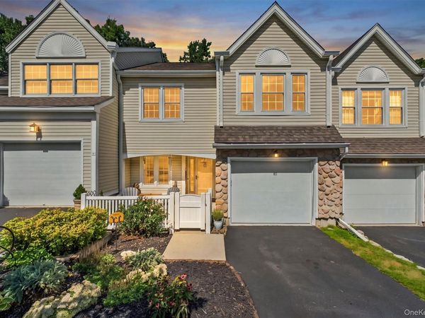 6 N Cambridge Court, Fishkill, NY 12524