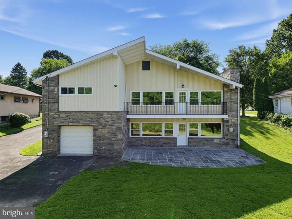 7724 GREEN VALLEY ROAD , WYNCOTE, PA 19095