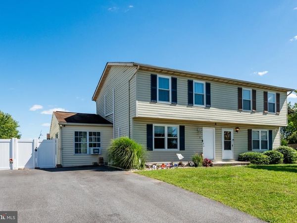 21 COURIER DRIVE, TANEYTOWN, MD 21787