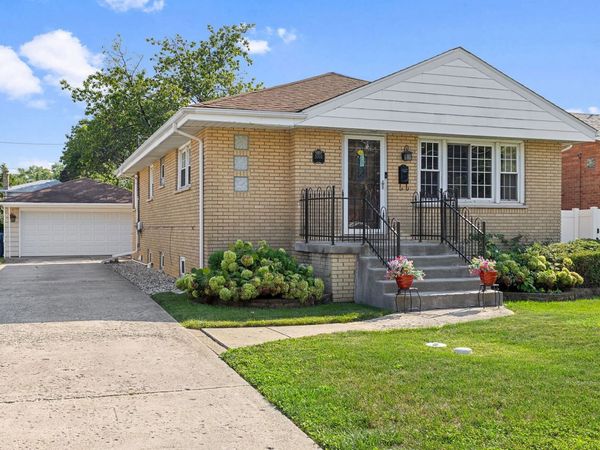 5705 W Maple Avenue , Berkeley, IL 60163