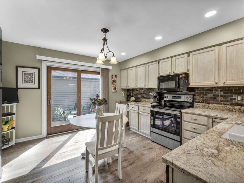 1114 Strathaven Drive N, Unit 5C, Worthington, OH 43085 Photo 17