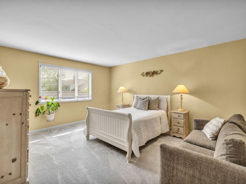 1114 Strathaven Drive N, Unit 5C, Worthington, OH 43085 Photo 31