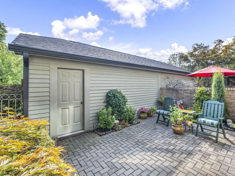 1114 Strathaven Drive N, Unit 5C, Worthington, OH 43085 Photo 6
