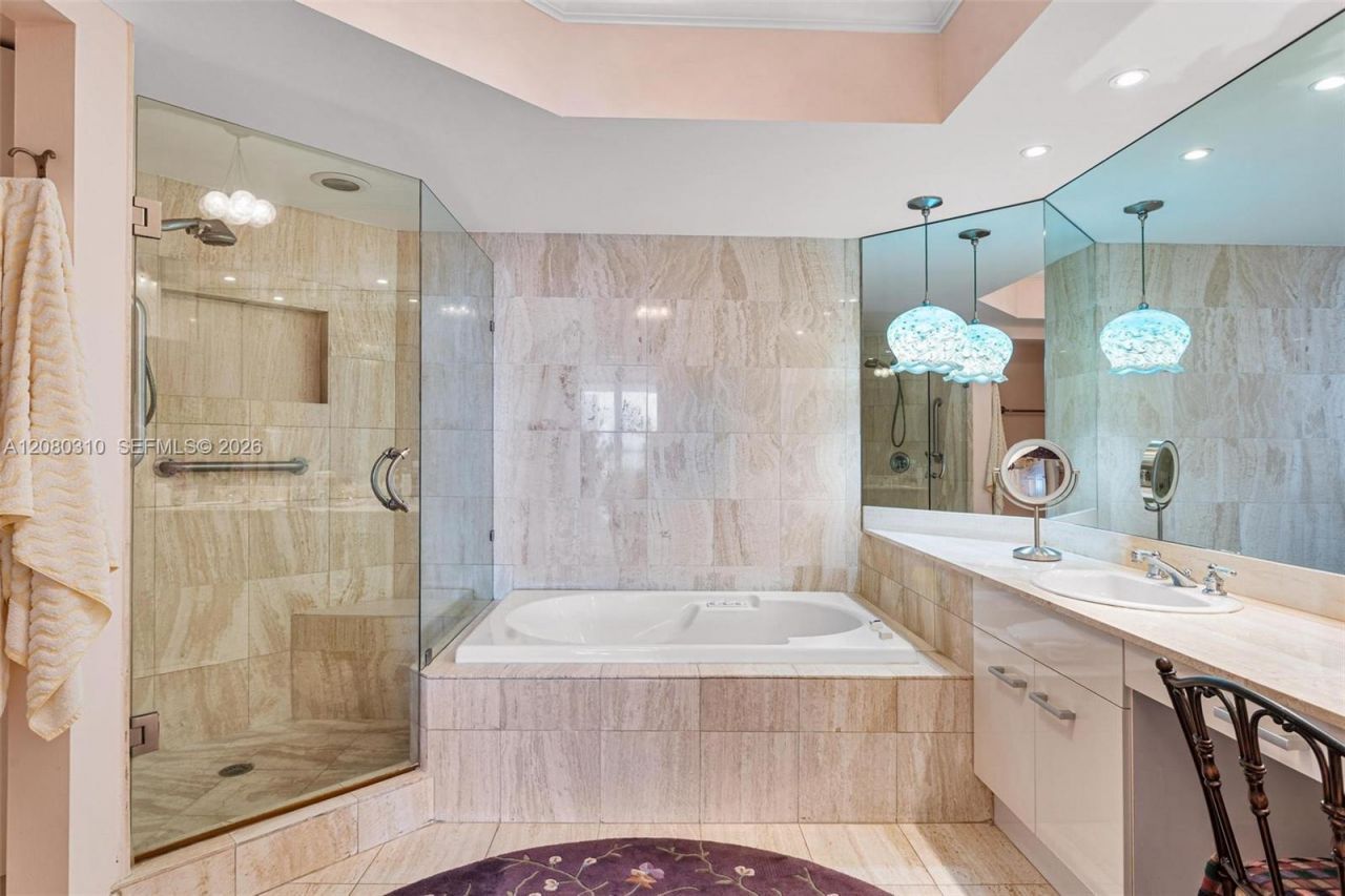 21205 Yacht Club Dr , Unit 2405, Aventura, FL 33180 Photo