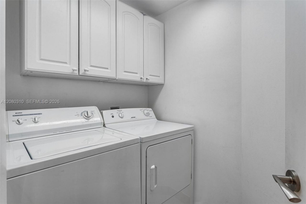 21205 Yacht Club Dr , Unit 2405, Aventura, FL 33180 Photo