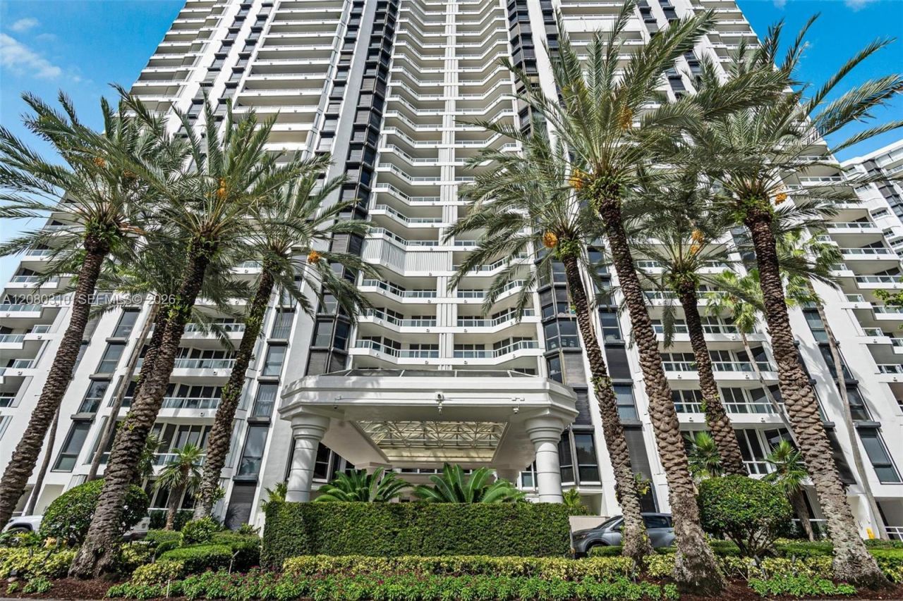 21205 Yacht Club Dr , Unit 2405, Aventura, FL 33180 Photo
