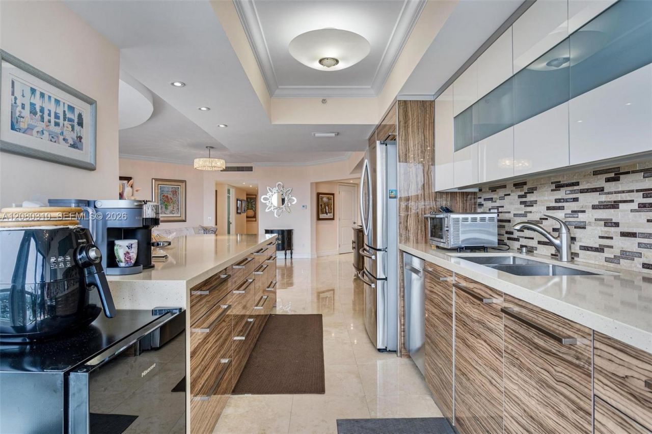 21205 Yacht Club Dr , Unit 2405, Aventura, FL 33180 Photo