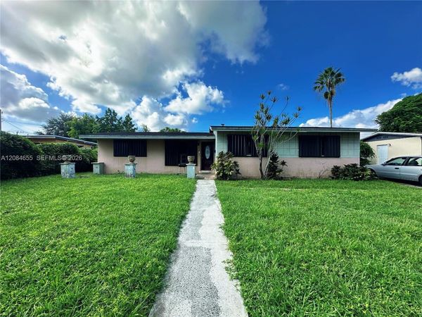 1410 NW 174th St , Miami Gardens, FL 33169