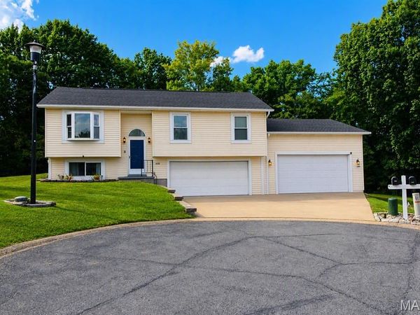 1400 Dutch Mill Drive , Arnold, MO 63010