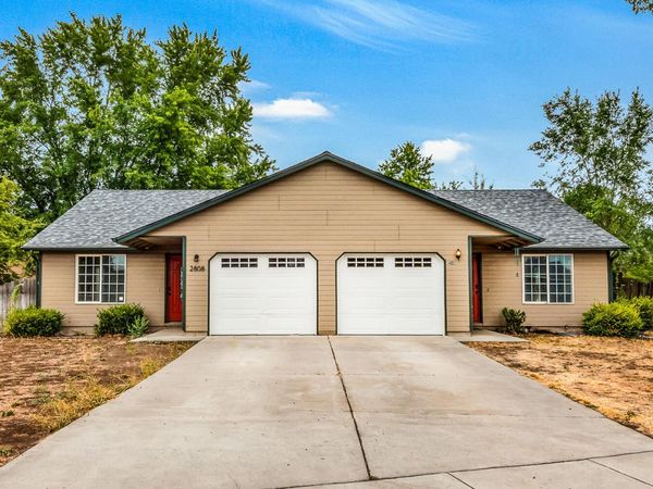 2810 SW Pumice Avenue, Redmond, OR 97756