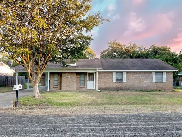 575 Ferndale Lane, Fairfield, TX 75840