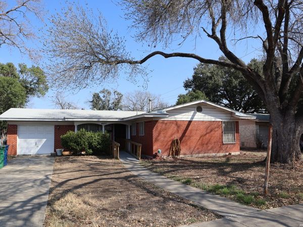4807 LAKEWOOD DR, San Antonio, TX 78220