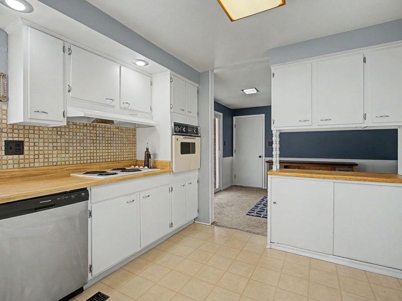 1154 Rona Parkway Drive, Fairborn, OH 45324 Photo 23