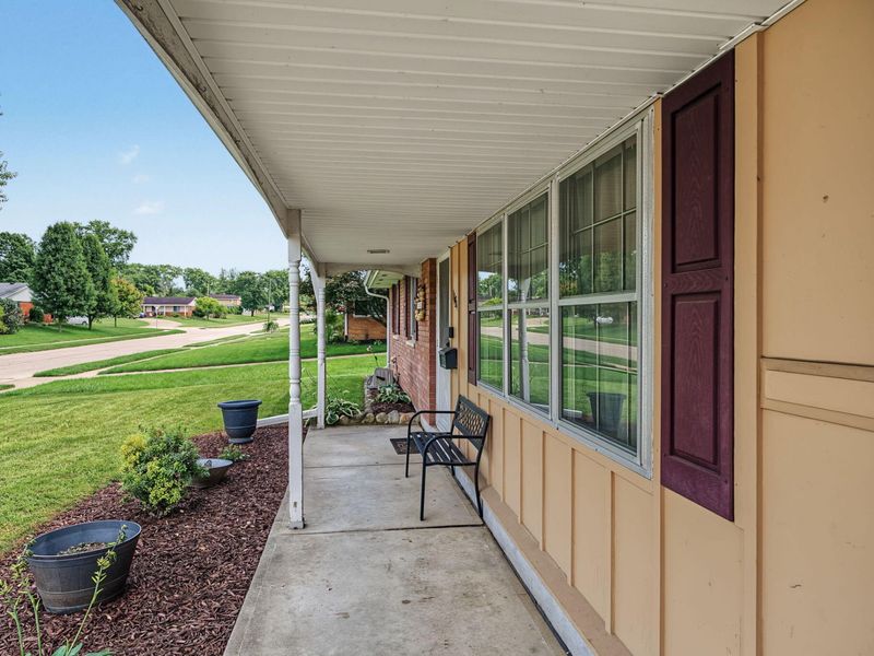 1154 Rona Parkway Drive, Fairborn, OH 45324 Photo 6