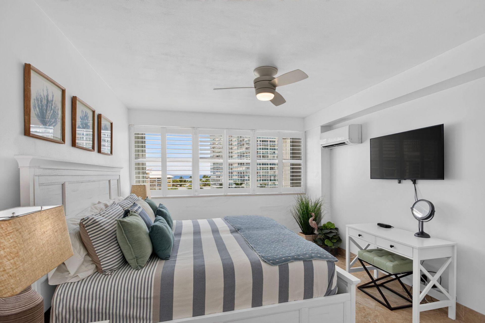 1920 S Ocean Drive, Unit 708, Fort Lauderdale, FL 33316 Photo