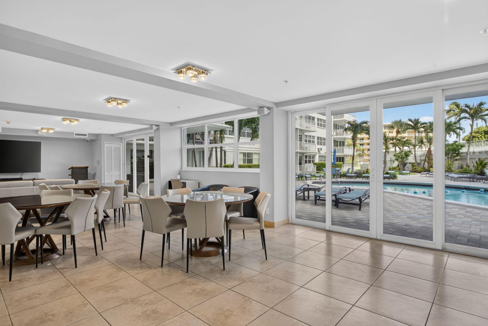 1920 S Ocean Drive, Unit 708, Fort Lauderdale, FL 33316 Photo