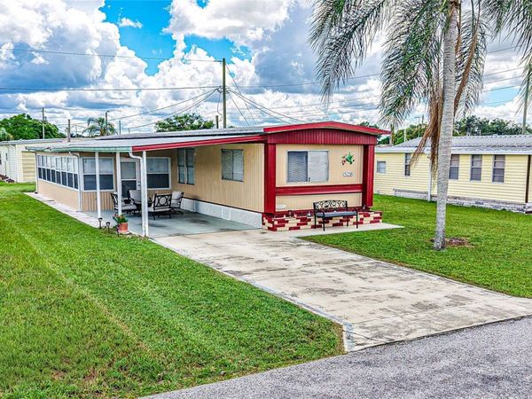 5238 BETTY STREET , ZEPHYRHILLS, FL 33542