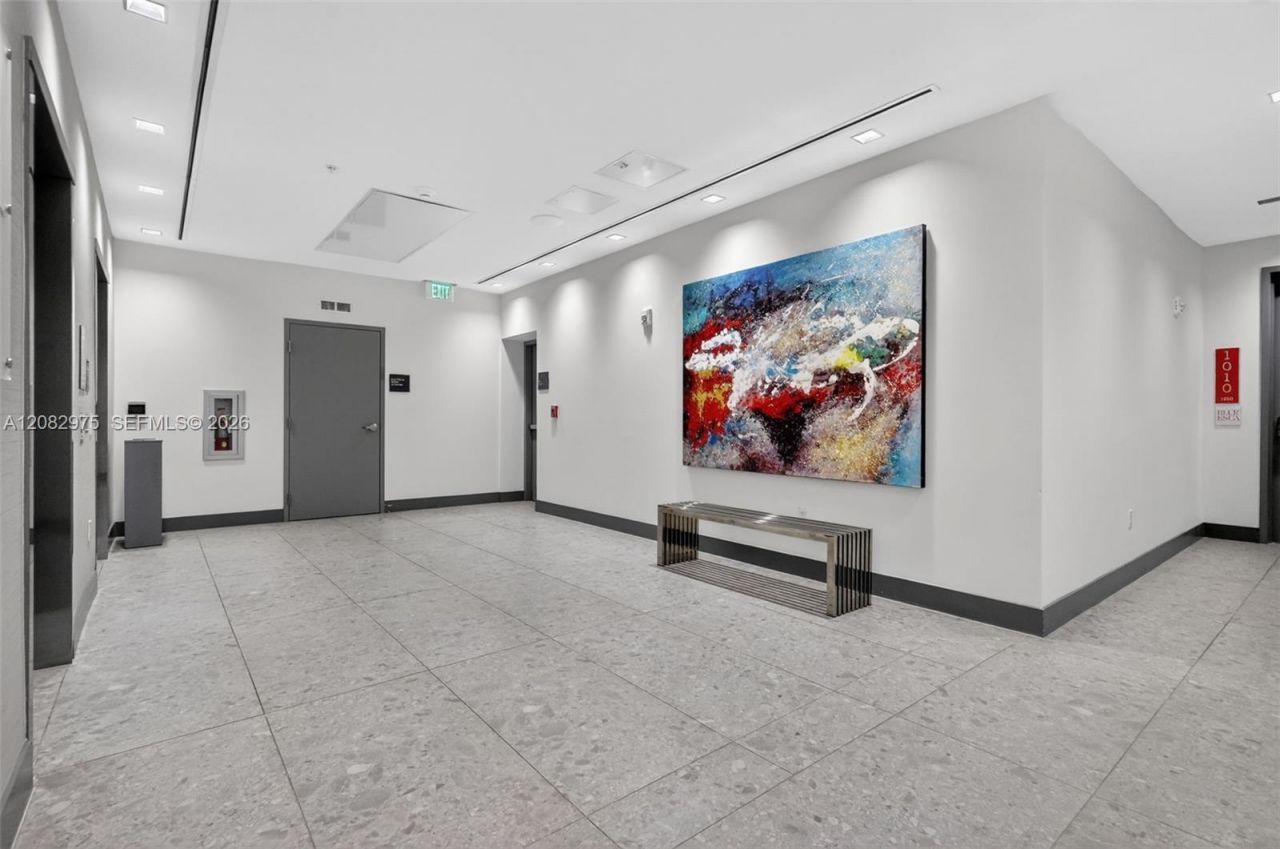 2820 NE 214th St , Unit 1006, Aventura, FL 33180 Photo