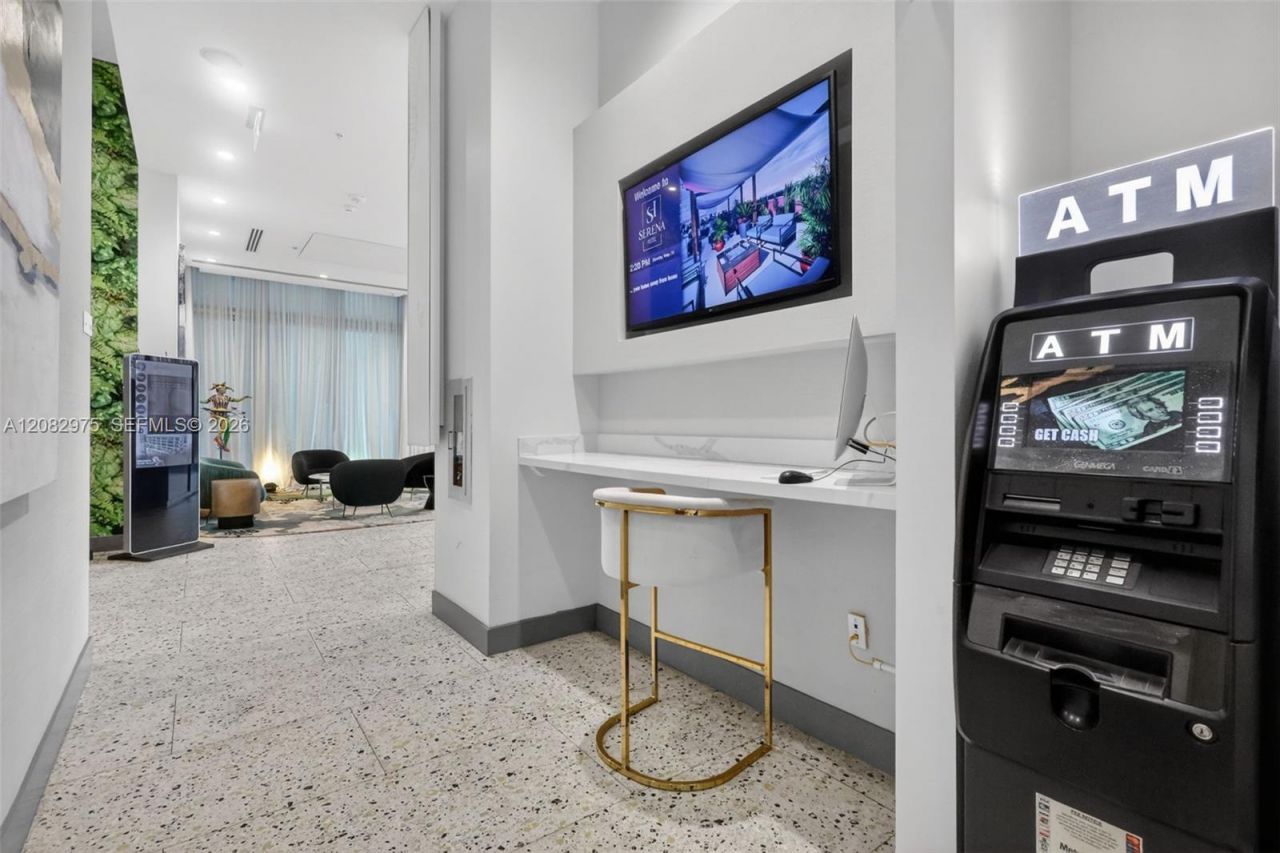 2820 NE 214th St , Unit 1006, Aventura, FL 33180 Photo