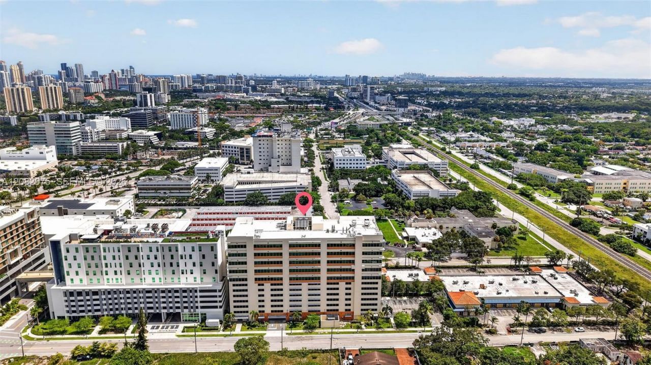 2820 NE 214th St , Unit 1006, Aventura, FL 33180 Photo