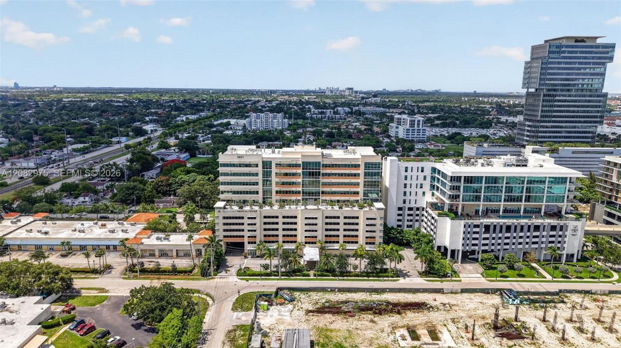 2820 NE 214th St , Unit 1006, Aventura, FL 33180 Photo