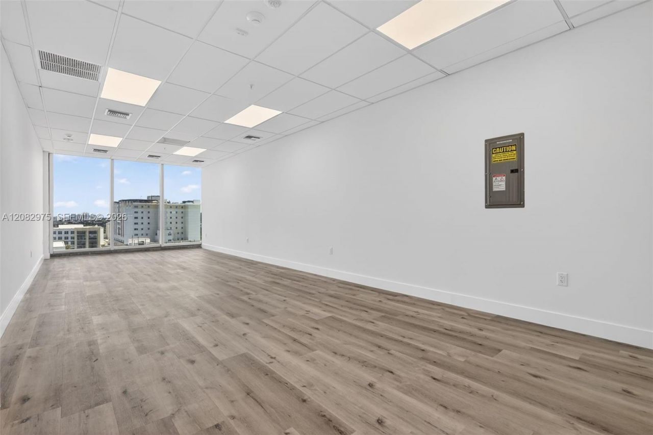 2820 NE 214th St , Unit 1006, Aventura, FL 33180 Photo