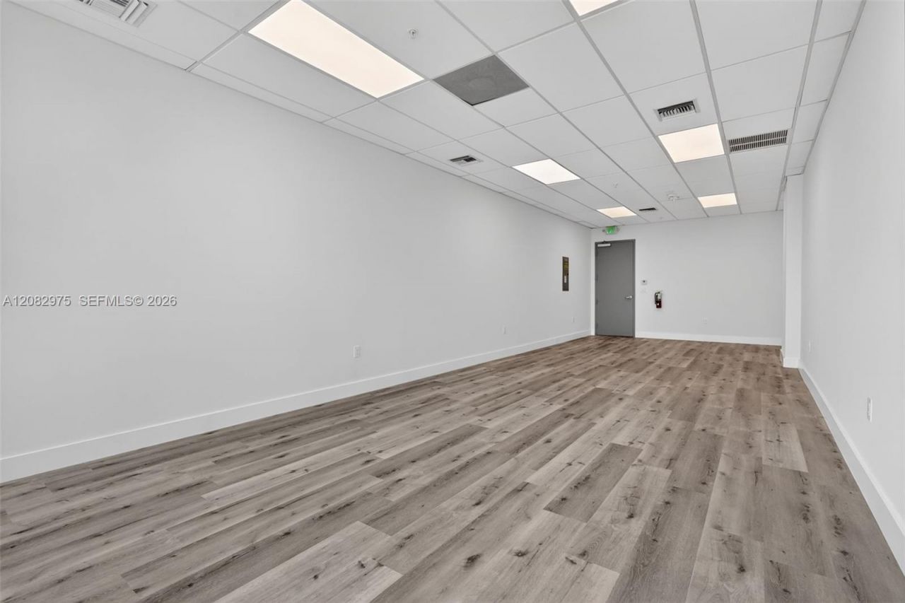 2820 NE 214th St , Unit 1006, Aventura, FL 33180 Photo