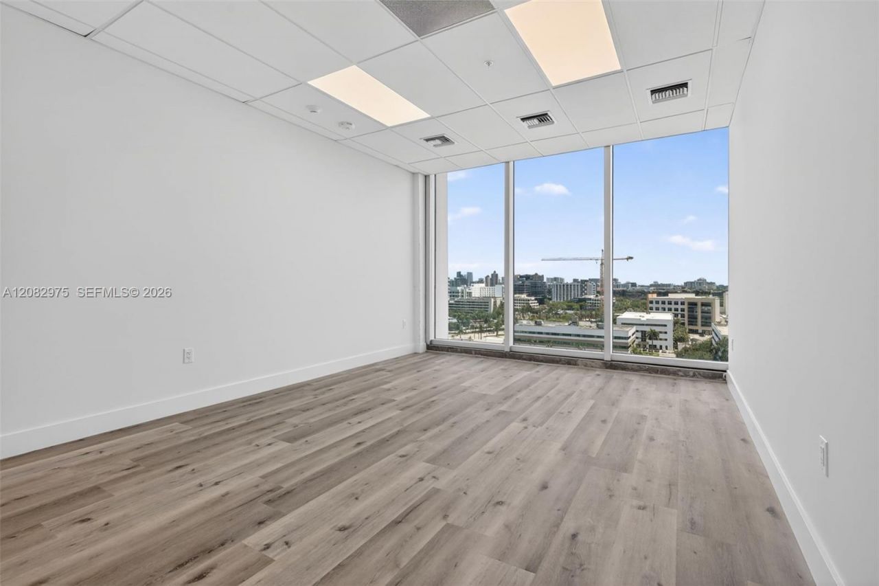 2820 NE 214th St , Unit 1006, Aventura, FL 33180 Photo
