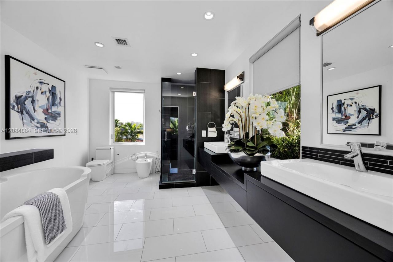 101 SW 21st Rd , Miami, FL 33129 Photo