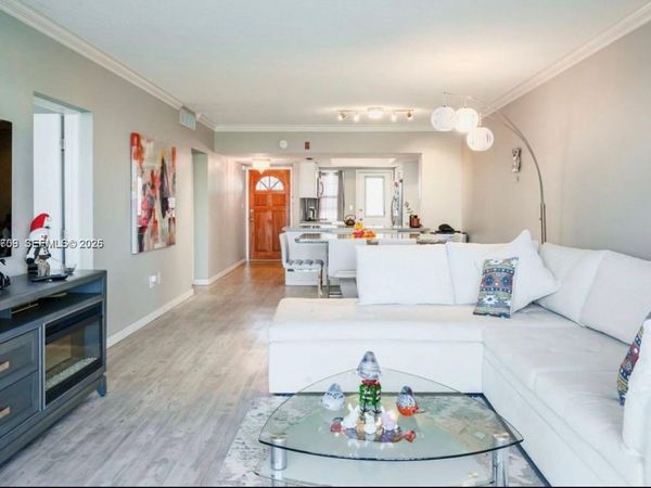 18555 NE 14th Ave , Unit 619, Miami, FL 33179