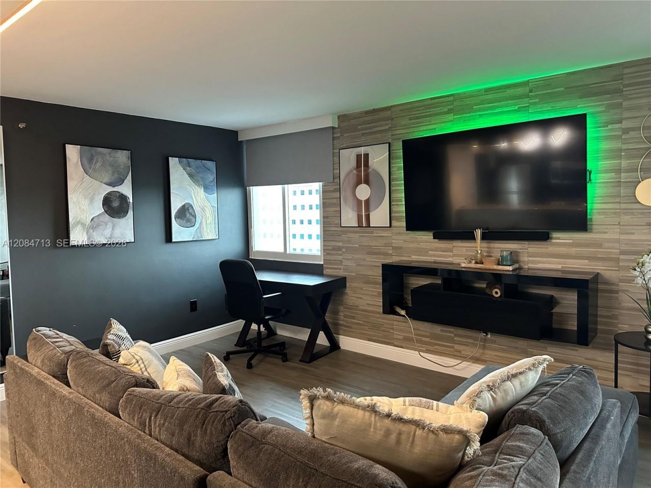 850 N Miami Ave , Unit W-1408, Miami, FL 33136 Photo