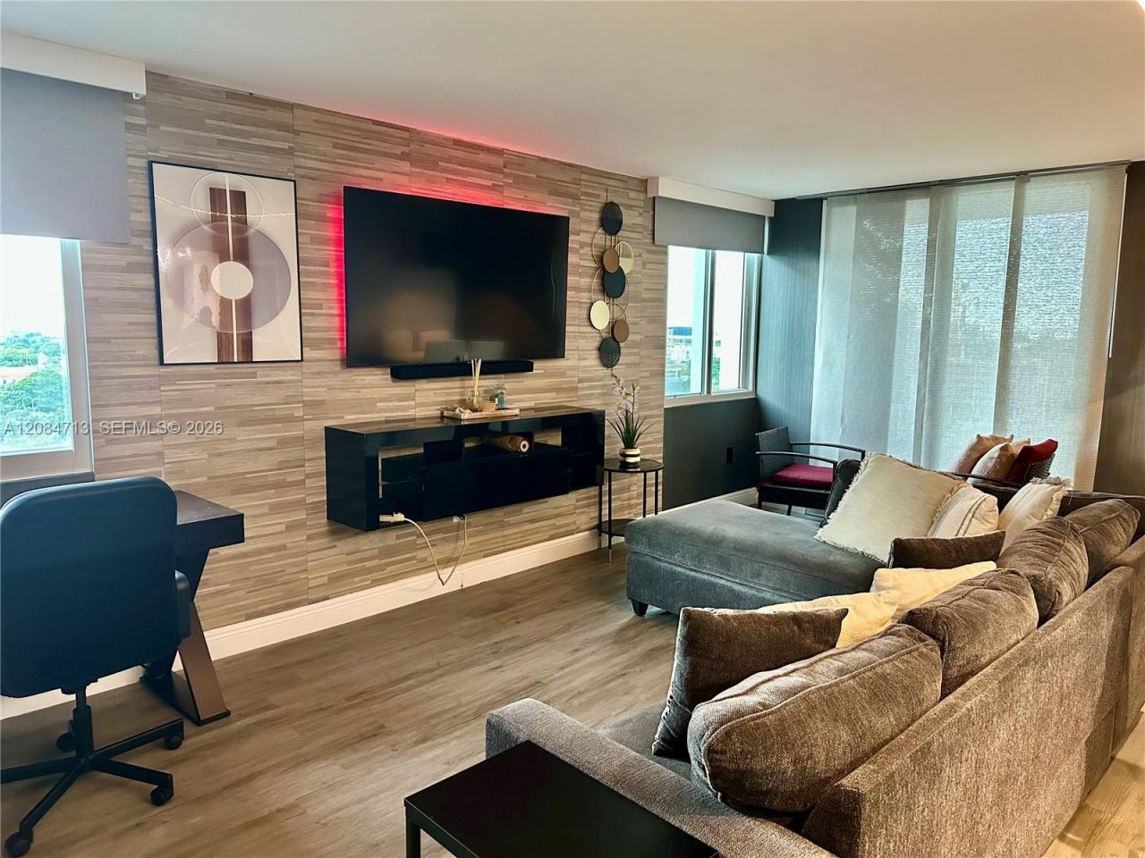 850 N Miami Ave , Unit W-1408, Miami, FL 33136 Photo