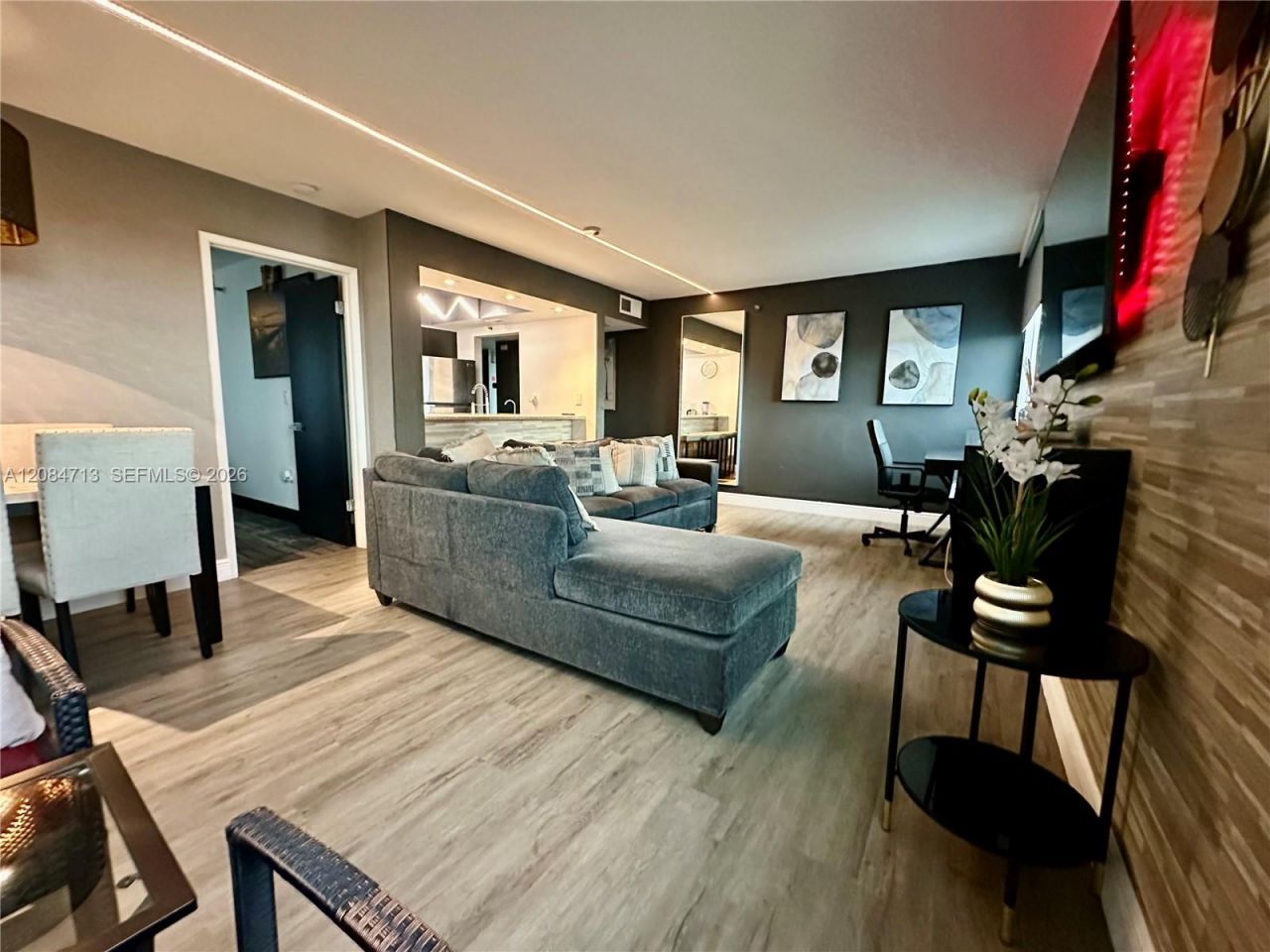 850 N Miami Ave , Unit W-1408, Miami, FL 33136 Photo