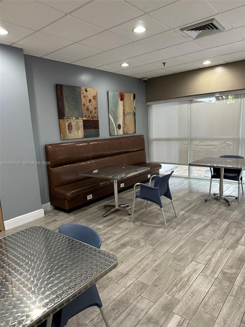 850 N Miami Ave , Unit W-1408, Miami, FL 33136 Photo