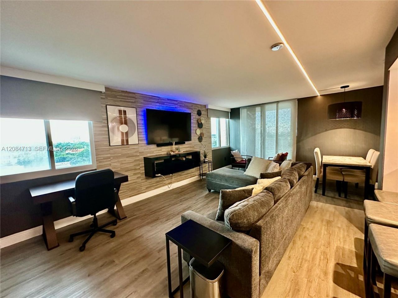 850 N Miami Ave , Unit W-1408, Miami, FL 33136 Photo