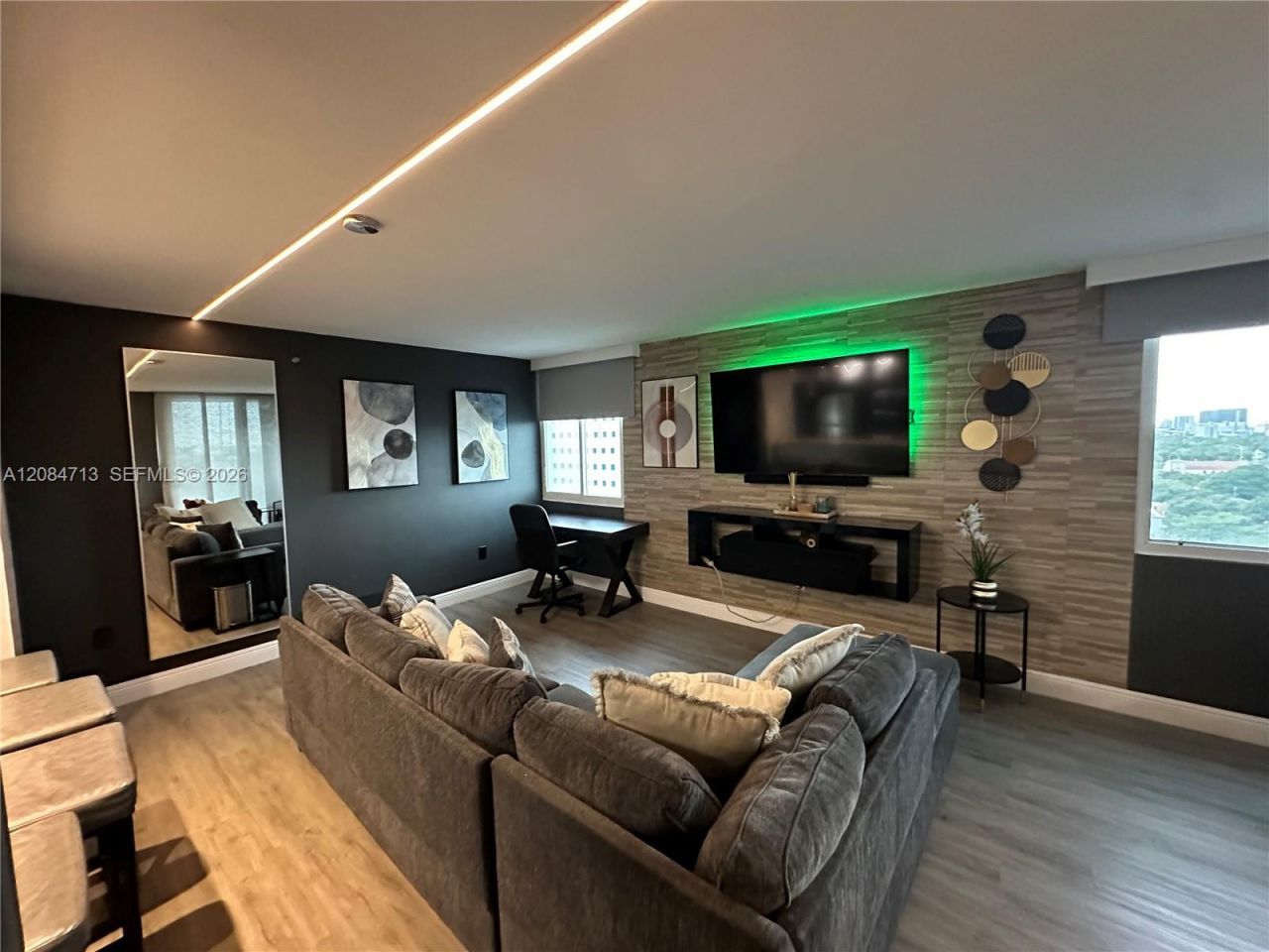 850 N Miami Ave , Unit W-1408, Miami, FL 33136 Photo