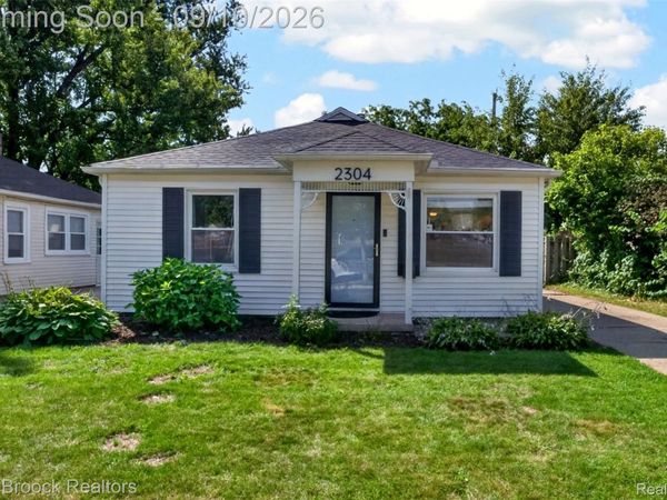 2304 Brockton Avenue, Royal Oak, Mi 48067