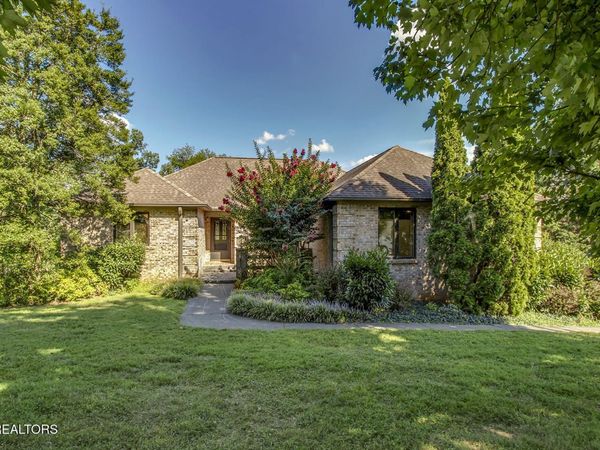 318 Mapletree Drive, Knoxville, TN 37934